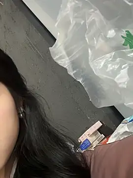 Snapshot of mengmeng776 chatting on 03/07/26, 03:53 mengmeng776 online show from 03/07/26, 03:53