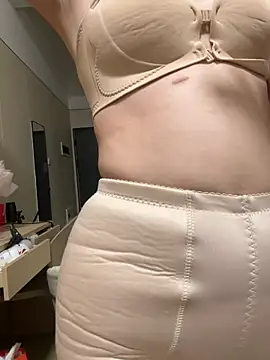 Snapshot of mengmeng776 chatting on 03/22/26, 03:37 mengmeng776 online show from 03/22/26, 03:37