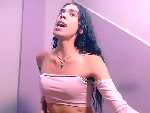 Snapshot of paradise_danielita_ chatting on 12/20/25, 07:43 paradise danielita online show from 12/20/25, 07:43