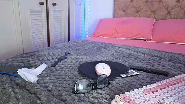 Valery  lovex online show from 03/05/26, 08:43