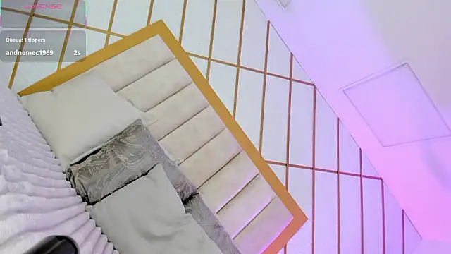 ZaraVesari online show from 03/13/26, 07:31