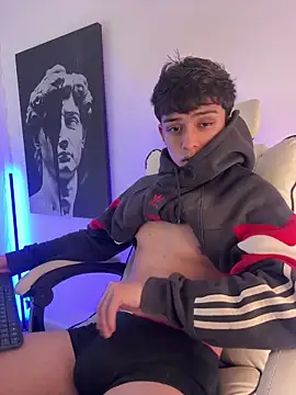 Snapshot of lian_fooxx chatting on 03/26/26, 04:29 lian fooxx online show from 03/26/26, 04:29