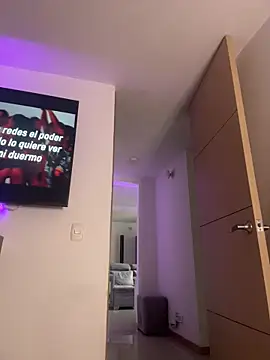 Snapshot of Camila_sanchez25 chatting on 03/23/26, 07:51 Camila sanchez25 online show from 03/23/26, 07:51