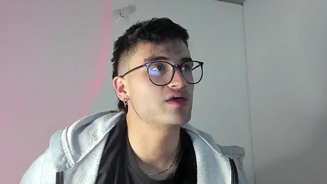 Snapshot of charlie_dicker chatting on 02/16/26, 11:34 charlie dicker online show from 02/16/26, 11:34