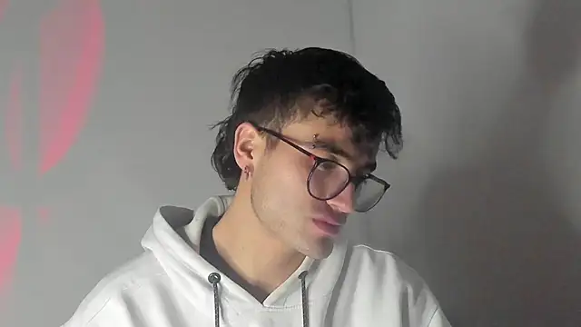 Snapshot of charlie_dicker chatting on 03/14/26, 02:06 charlie dicker online show from 03/14/26, 02:06