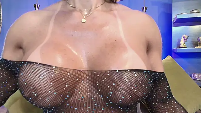 Christiekroes  online show from 05/03/26, 12:16