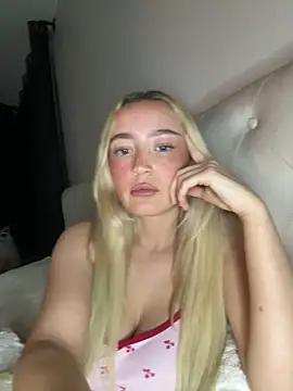 Snapshot of TashaXnaughty chatting on 12/18/25, 09:43 TashaXnaughty online show from 12/18/25, 09:43