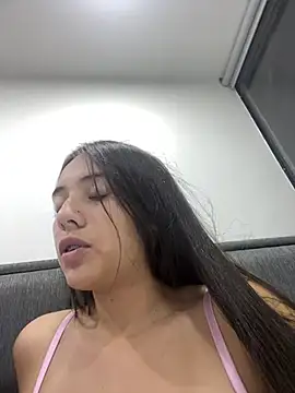 vanesita  online show from 03/04/26, 03:45