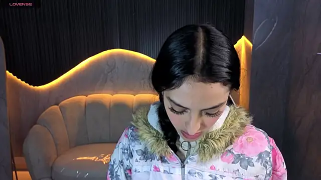 Snapshot of Tifany_Tx chatting on 04/15/26, 07:43 Tifany Tx online show from 04/15/26, 07:43