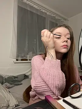 Snapshot of my_liss chatting on 12/17/25, 06:03 my liss online show from 12/17/25, 06:03