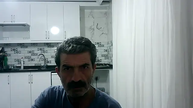 Snapshot of kobra21turki chatting on 04/18/26, 08:09 kobra21turki online show from 04/18/26, 08:09