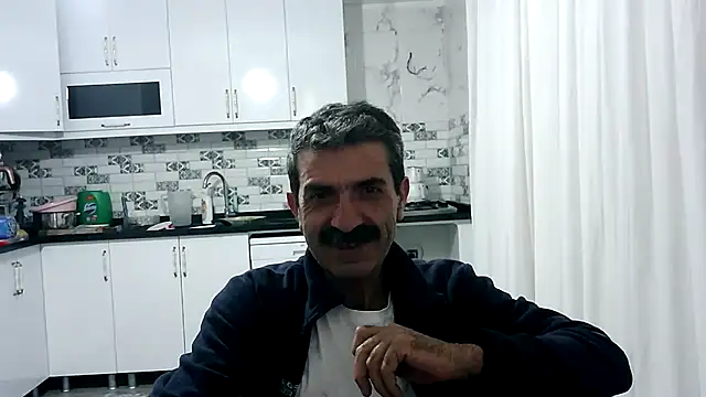 Snapshot of kobra21turki chatting on 04/27/26, 10:08 kobra21turki online show from 04/27/26, 10:08