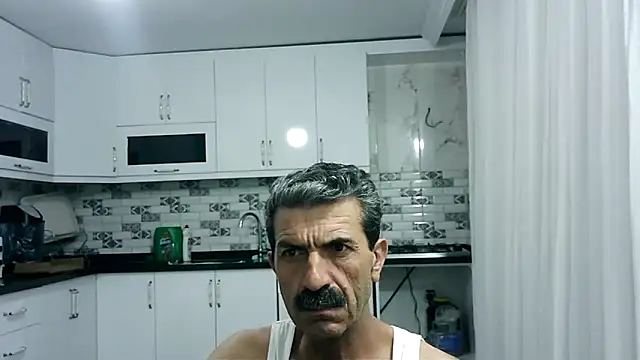 Snapshot of kobra21turki chatting on 05/14/26, 09:32 kobra21turki online show from 05/14/26, 09:32