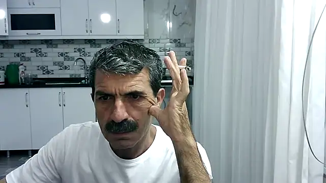 Snapshot of kobra21turki chatting on 05/17/26, 11:01 kobra21turki online show from 05/17/26, 11:01