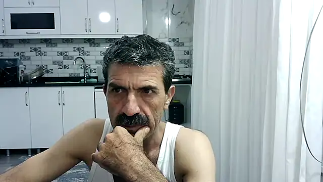 Snapshot of kobra21turki chatting on 05/18/26, 10:04 kobra21turki online show from 05/18/26, 10:04