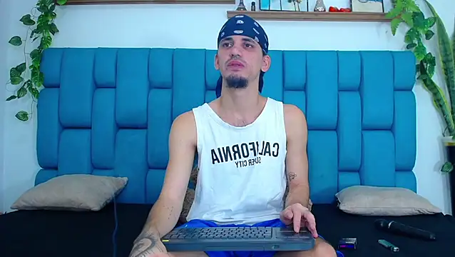 boy Dirty X online show from 01/06/26, 08:34