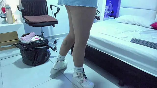 JuliMonroe19 online show from 02/17/26, 12:45