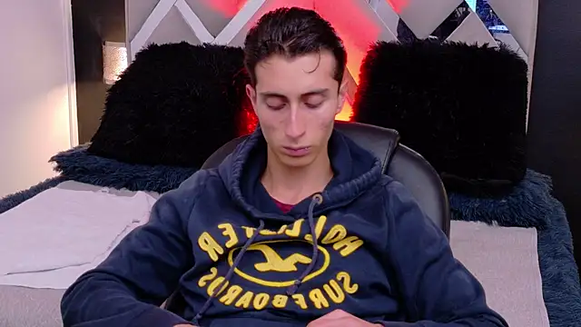 Ithan Skin online show from 01/06/26, 11:47