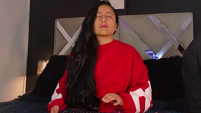 Snapshot of Ithan_Skin chatting on 03/06/26, 12:01 Ithan Skin online show from 03/06/26, 12:01