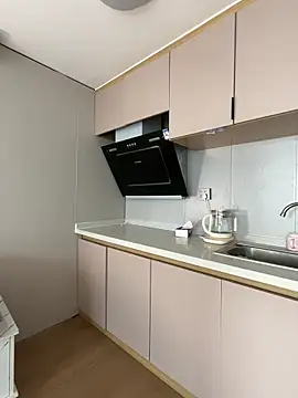 ccyun666 online show from 04/01/26, 01:17