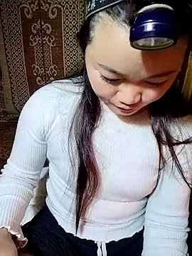 miluxa online show from 12/17/25, 02:06