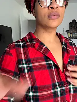 Snapshot of SweeTexasKyn chatting on 01/06/26, 06:33 SweeTexasKyn online show from 01/06/26, 06:33