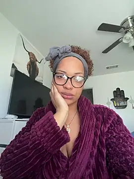 Snapshot of SweeTexasKyn chatting on 02/23/26, 05:43 SweeTexasKyn online show from 02/23/26, 05:43