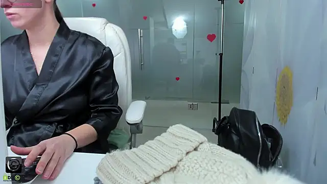 Snapshot of missdominna chatting on 02/07/26, 03:54 missdominna online show from 02/07/26, 03:54