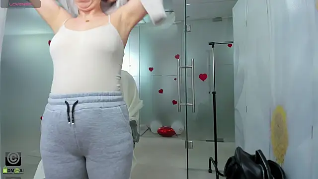 Snapshot of missdominna chatting on 02/16/26, 03:57 missdominna online show from 02/16/26, 03:57