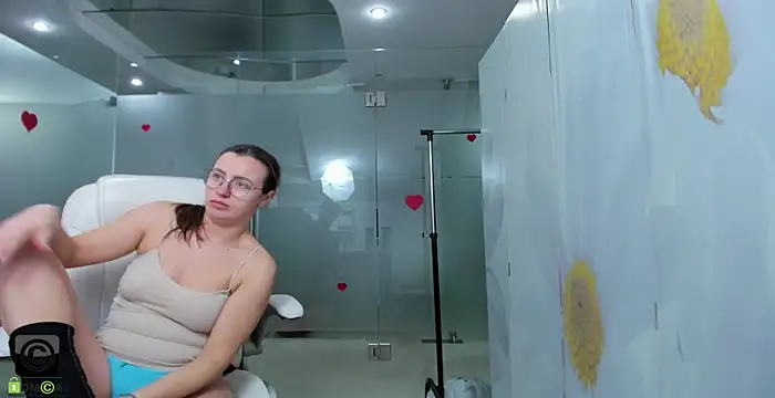 Snapshot of missdominna chatting on 02/24/26, 03:59 missdominna online show from 02/24/26, 03:59