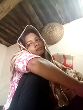 Snapshot of Hot_jaira chatting on 12/19/25, 03:13 Hot jaira online show from 12/19/25, 03:13