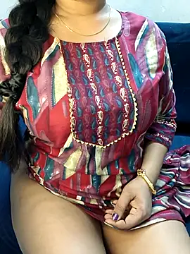 Snapshot of SSiya- chatting on 03/08/26, 07:06 SSiya- online show from 03/08/26, 07:06