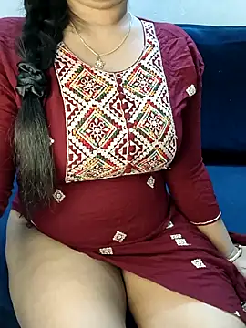 Snapshot of SSiya- chatting on 03/18/26, 07:06 SSiya- online show from 03/18/26, 07:06