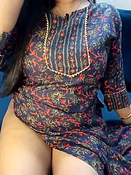 Snapshot of SSiya- chatting on 04/07/26, 06:30 SSiya- online show from 04/07/26, 06:30