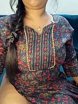 Snapshot of SSiya- chatting on 04/19/26, 06:07 SSiya- online show from 04/19/26, 06:07