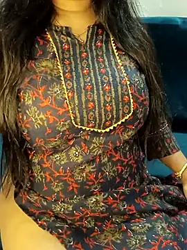 Snapshot of SSiya- chatting on 05/16/26, 07:34 SSiya- online show from 05/16/26, 07:34