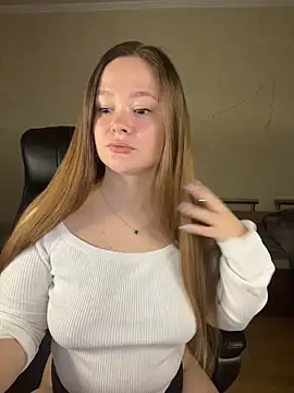 Snapshot of CaramelleSugarr chatting on 03/14/26, 06:02 CaramelleSugarr online show from 03/14/26, 06:02