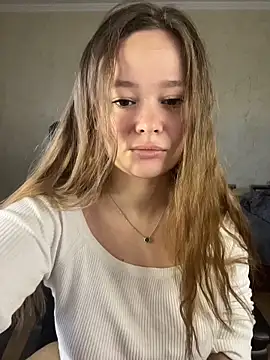 Snapshot of CaramelleSugarr chatting on 03/22/26, 03:15 CaramelleSugarr online show from 03/22/26, 03:15