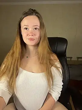 Snapshot of CaramelleSugarr chatting on 03/23/26, 05:50 CaramelleSugarr online show from 03/23/26, 05:50