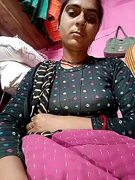 Snapshot of Bandna_sharma chatting on 12/18/25, 10:16 Bandna sharma online show from 12/18/25, 10:16