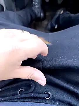 Snapshot of AlcorMad chatting on 04/15/26, 11:17 AlcorMad online show from 04/15/26, 11:17