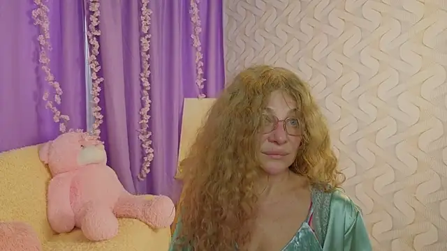 Snapshot of EvaTemptt chatting on 02/21/26, 03:13 EvaTemptt online show from 02/21/26, 03:13