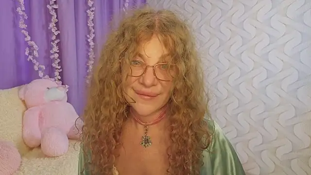 Snapshot of EvaTemptt chatting on 02/22/26, 03:32 EvaTemptt online show from 02/22/26, 03:32