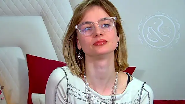 Snapshot of MerlinMeyer chatting on 03/28/26, 07:02 MerlinMeyer online show from 03/28/26, 07:02