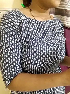 Snapshot of Geeta_rani79 chatting on 04/20/26, 07:26 Geeta rani79 online show from 04/20/26, 07:26