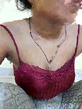 Snapshot of Geeta_rani79 chatting on 04/25/26, 01:19 Geeta rani79 online show from 04/25/26, 01:19