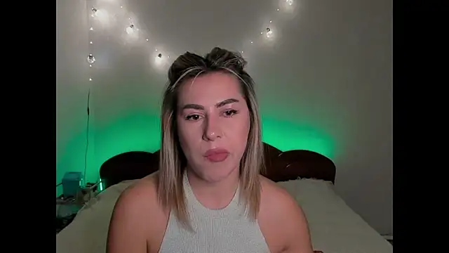 Roxi Joy online show from 01/10/26, 06:09