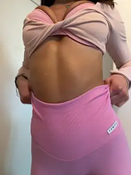 rebyreby11 online show from 12/17/25, 09:15