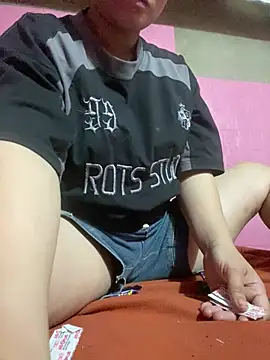 Thanhhuyen001 online show from 04/02/26, 04:54