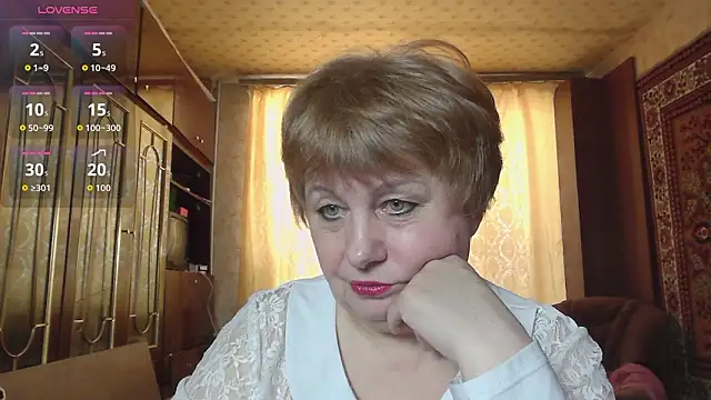 Snapshot of Casey_peach chatting on 03/07/26, 10:23 Casey peach online show from 03/07/26, 10:23